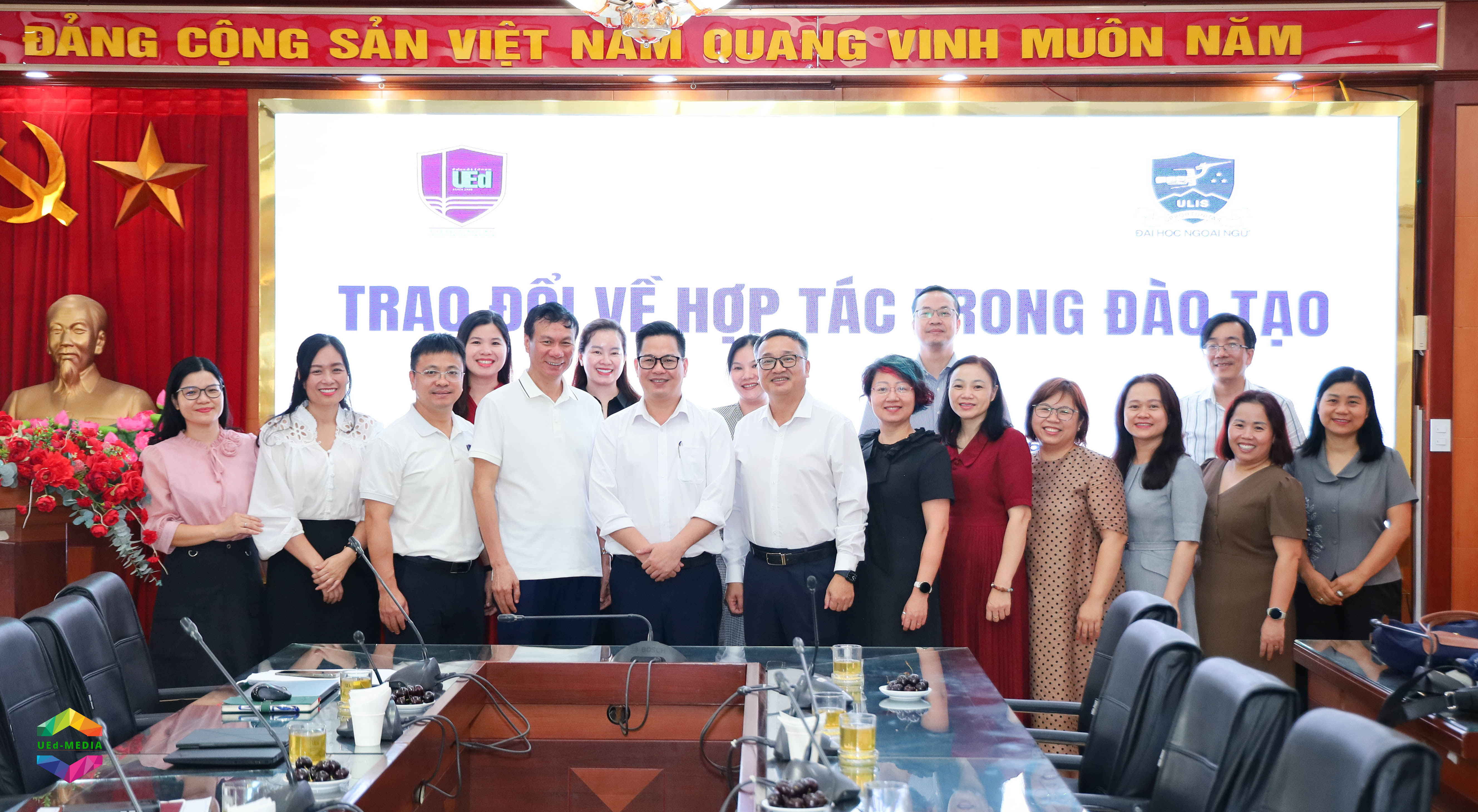 Trường Đại học Giáo dục và Trường Đại học Ngoại ngữ – ĐHQGHN thúc đẩy hợp tác toàn diện trong đào tạo, nghiên cứu và phát triển nguồn nhân lực giáo dục