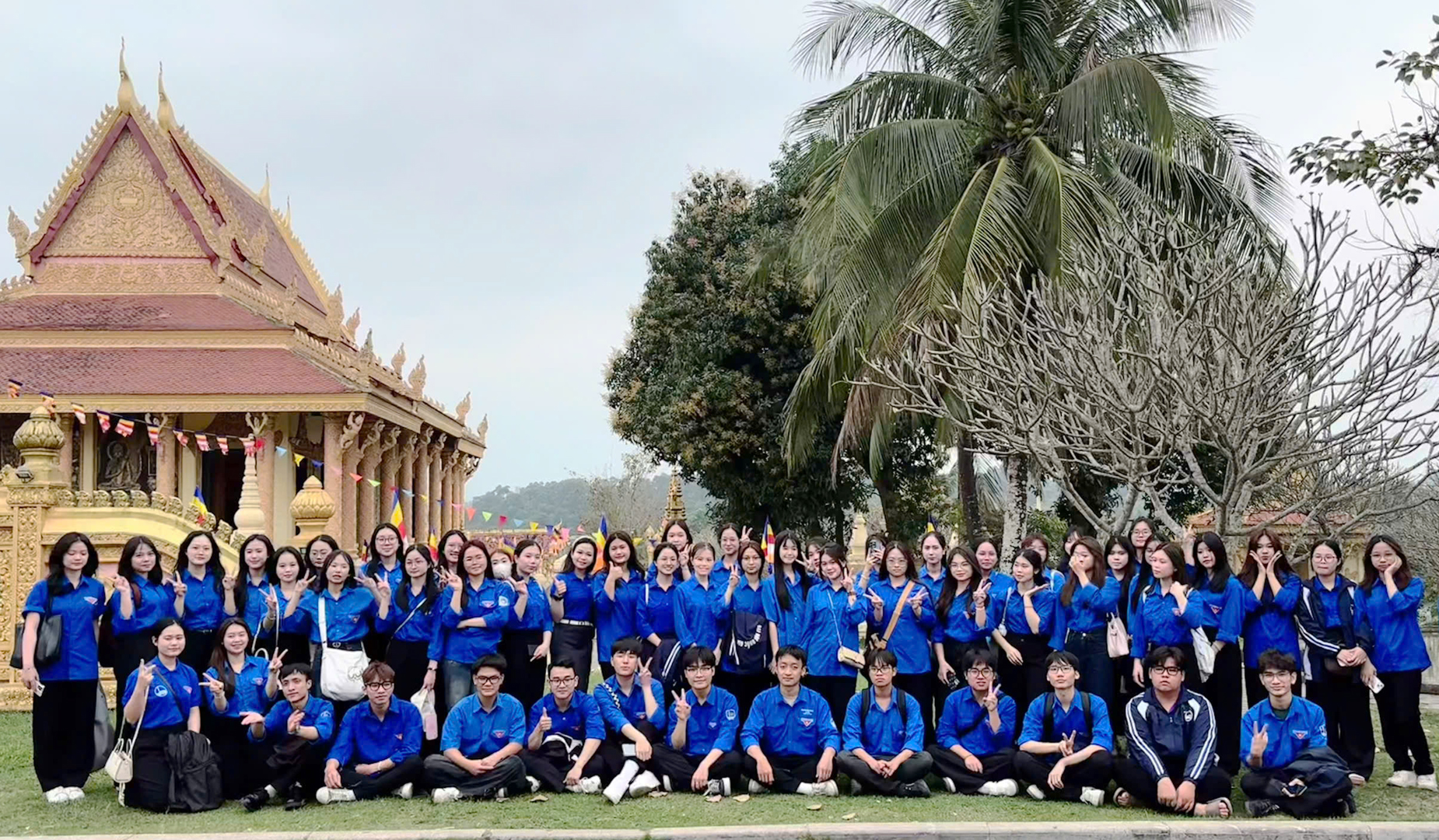 Tuổi trẻ Trường Đại học Giáo dục: Hành trình về với bản sắc văn hoá dân tộc 