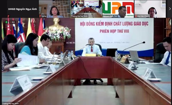 Phiên họp thứ VIII của Hội đồng Kiểm định chất lượng giáo dục 4 chương trình đào tạo trình độ đại học: Cử nhân SP Hoá học, Vật lý, Sinh học, Lịch sử