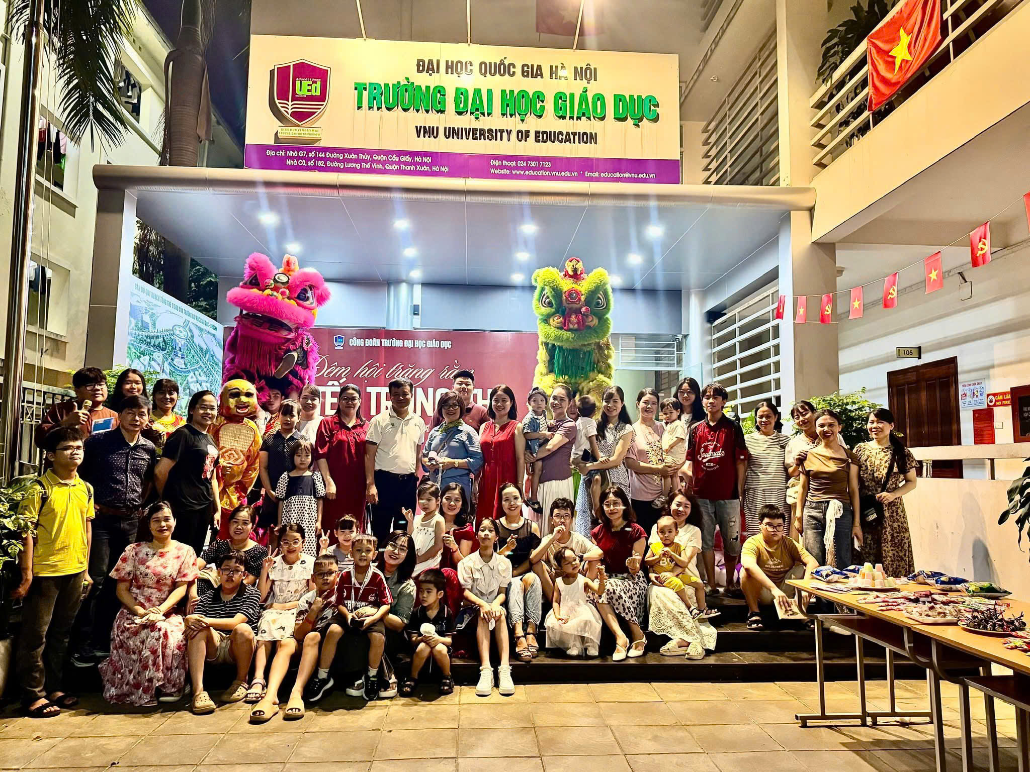 Rộn ràng “Đêm hội trăng rằm” – Trung thu yêu thương tại Trường Đại học Giáo dục